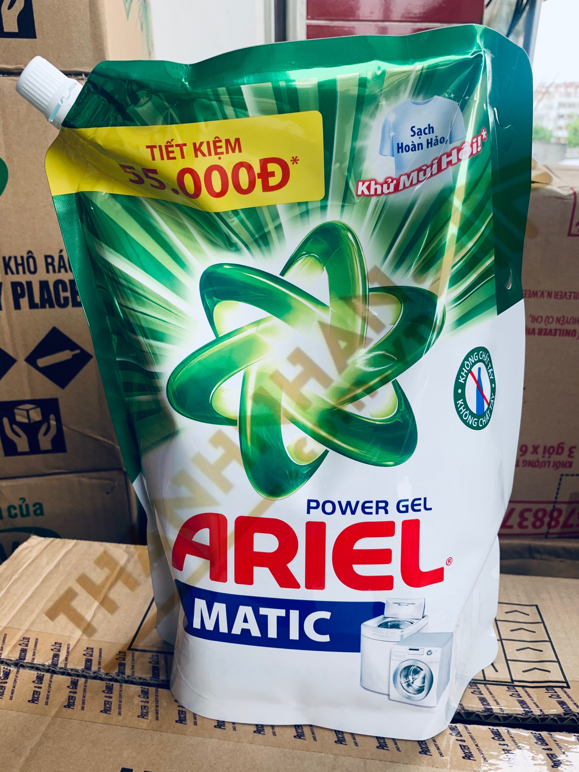 Nước Giặt Ariel túi 3,5kg Ban Mai (Xanh Lá)